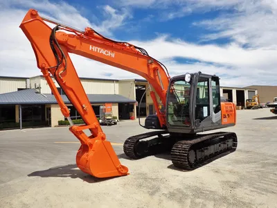 Полноповоротный экскаватор Hitachi ZX330-5G среднего класса