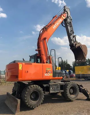 Гусеничный экскаватор Hitachi ZX330-5G в аренду в Москве, цена за смену от  21 000 руб