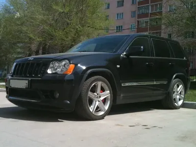 Боремся на руках с внедорожником Jeep Grand Cherokee SRT8 — ДРАЙВ