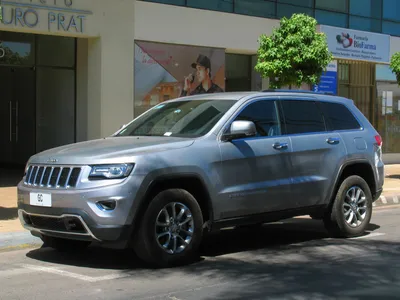 Jeep Grand Cherokee 2008, 6.1 литра, Являюсь счастливым обладателем Jeep  Grand Cherokee SRT8, черный, 4 вд, Новосибирск, АКПП