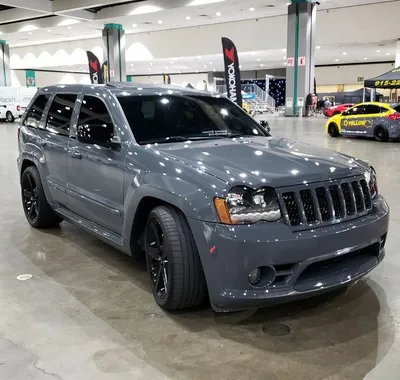 Тест-драйвы и обзоры Jeep Grand Cherokee (Джип Гранд Чероки). Jeep Grand  Cherokee SRT8: Спорткар на каждый день