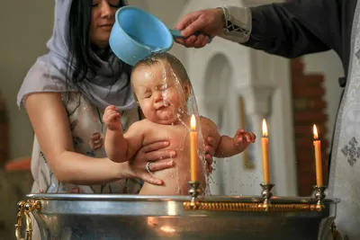 Фотограф на крещение ребенка: съемка крестины в Москве