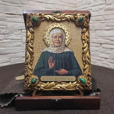 Купить икону Матрона Московская под старину с иглицами и камнями в  мастерской Рассвет в подарок