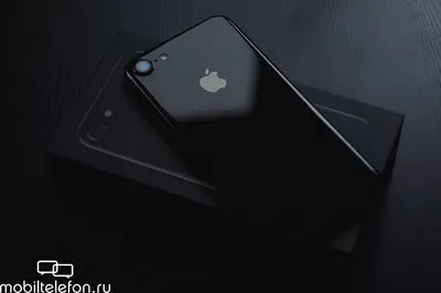 Смартфон Apple iPhone 7 Plus в варианте Space Black запечатлен на живых фото