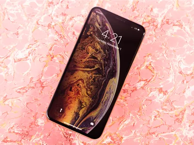 Mark Otto on X: \"iPhone Xs Max in gold looks really good y'all. First time  not getting Space Gray and every time I look at it, it gets better.  https://t.co/HLfDWiAe0l\" / X