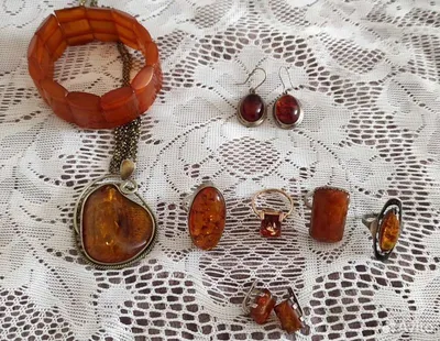 Ювелирные изделия из янтаря купить в Вильнюс