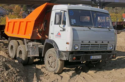 File:KamAZ-55111 Razvoj Markovic Krupanj.jpg - Wikimedia Commons