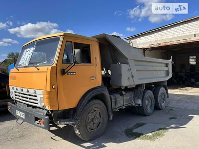 File:Kamaz 55111 6x4 1992 (9556697113).jpg - Wikimedia Commons