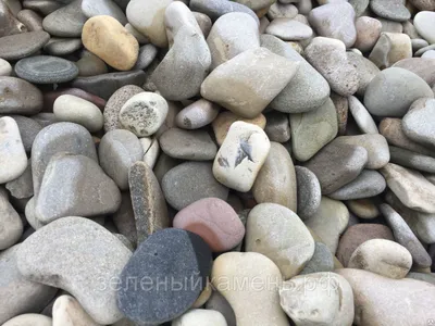 Почему камни на морском побережье овальные?