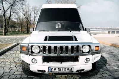 Лимузины Hummer H2 в аренду в Москве - компания \"Свадебные Авто\"