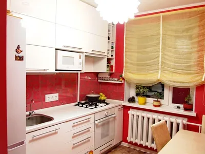 Проект угловая белая мини-кухня в квартиру-студию от компании «KiT» в  Иркутске | «KiT кухни и шкафы»