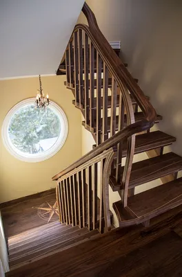 Идеальный материал для лестниц: всё о правильном выборе древесины — Массив  Лес