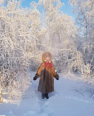 Тольяттинка уже 10 лет всю зиму ходит в летней одежде и легкой обуви - KP.RU