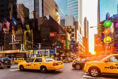 Нью-Йорк уса 16 2019 : оживленная улица в Нью-Йорке Редакционное Стоковое  Изображение - изображение насчитывающей ново, городск: 255610034