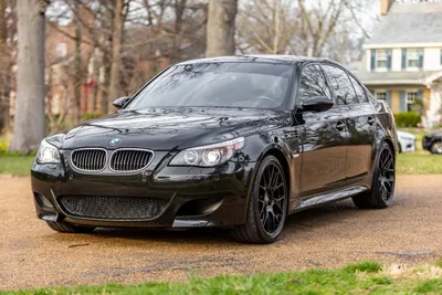 Dinan-Tuned 2006 BMW M5 in Black Sapphire Looks Like Something Bruce Wayne  Would Drive - autoevolution