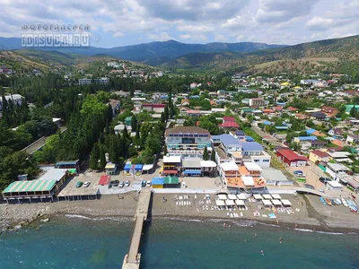 Saint Nicholas Church, Malorechenskoe, Crimea 🇷🇺 Храм Николая Чудотворца,  Малореченское, Крым 🇷🇺 Является самым высоким храмом в Крыму…