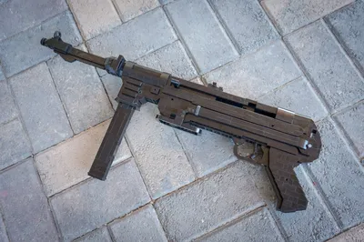 MP40 Submachine Gun: Chaos on an Industrial Scale - The Armory Life