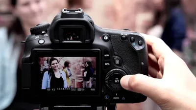 Canon EOS 60D Tutorial - Movie Mode 7/14 - YouTube