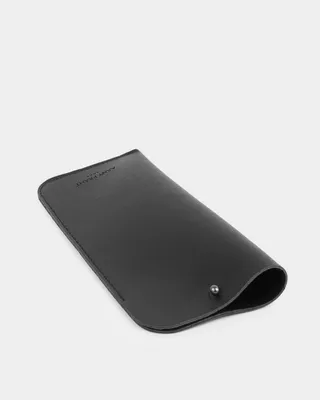 ✓ Двухкомпонентный чехол с черным шнурком на шею для смартфона iPhone 14  Pro - купить по отличной цене 🤑 в интернет магазине caseport в Москве и СПб