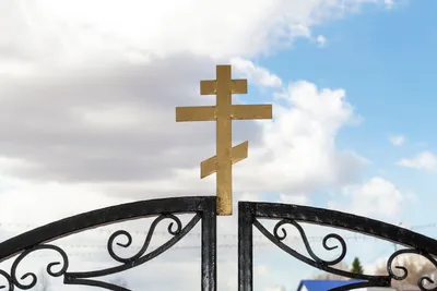 Почему православный крест не такой, как католический | Вокруг Света