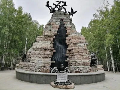 Памятник основателям города Ханты-Мансийска - Ханты-Мансийск