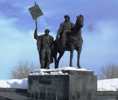 Стела «30 лет Победы» в Ульяновске
