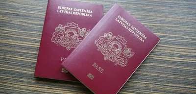 Латвия возобновит выдачу виз россиянам