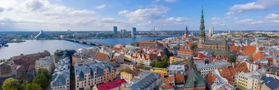 Латвия частично возобновит прием заявлений на визы от россиян | Радио 1