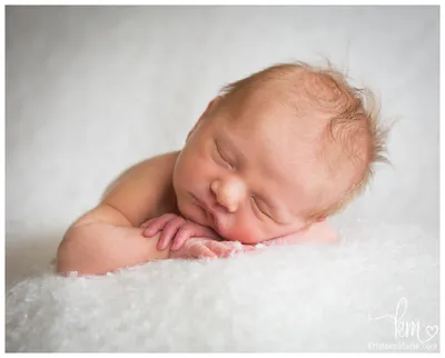 17 must-try newborn photo ideas and expert tips