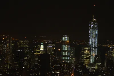 Вы привыкли представлять #фотообоигород в привычных глянцевых изображениях ночного  Нью-Йорка или Бруклинского моста. Предлагае… | Фотообои, Фрески,  Бруклинский мост