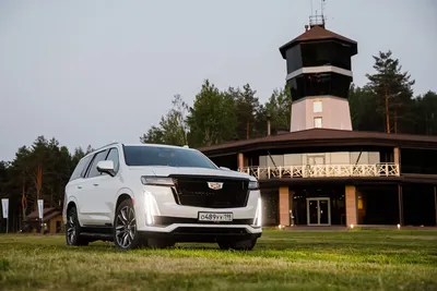 Новый Cadillac Escalade превратили в 5,8-метровый броневик — Motor