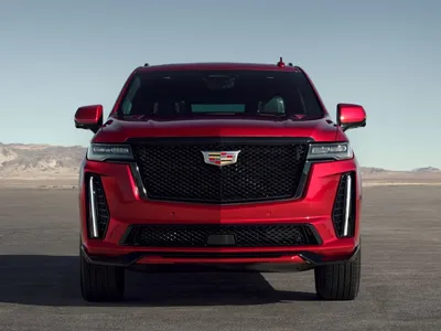 Растянутый Cadillac Escalade нового поколения: первые фотографии — Motor