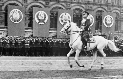 Первый Парад Победы 1945 года показали в цвете – видео - РИА Новости Крым,  04.05.2021