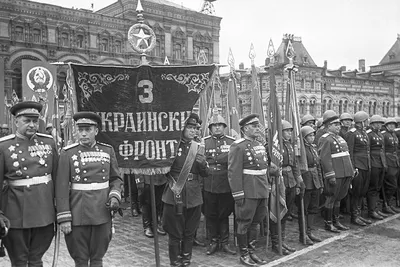 Парад Победы 1945 года: как состоялся парад на Красной площади в Москве —  05.05.2023 — Статьи на РЕН ТВ