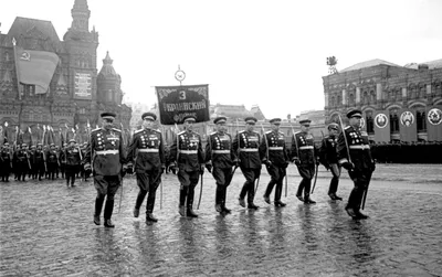 Парад Победы 1945 года на Красной площади - ГБОУ ДПО МЦПС