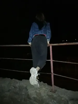 Селфи без лица обнимающихся парня с девушкой (100 фото) 🌟