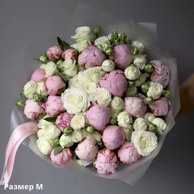 Купить Стильный микс из пионовидных роз в Краснодаре