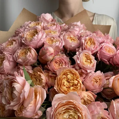 Большой букет кустовых пионовидных роз | Цена — 14150 ₽ | Бесплатная  доставка в Казани | Арт: 20086