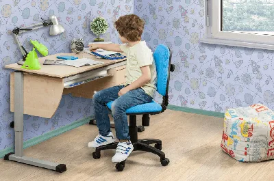 Детские письменные столы: удобство и комфорт для вашего ребенка