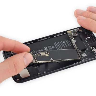 Шлейф на системный разъем (нижняя плата) для Apple iPhone 7 черный — купить  по доступной цене в интернет-магазине CHIP