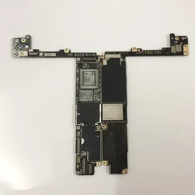 Сразу четыре платы для iPhone 7s Plus появились на фото | AppleInsider.ru
