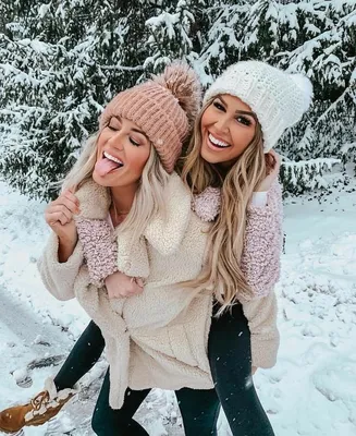 Идеи для фото зимняя фотосесия с друзьями ❄ | Friend photoshoot, Winter  photoshoot, Bff photoshoot