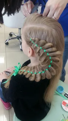 Низкий пучок: топ-7 стильных причесок на праздник и каждый день | Beauty  HUB | Дзен