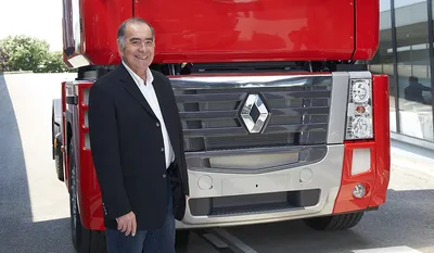 Renault Magnum 440 6x4 tractor unit... - Europe Trucks BV | Facebook