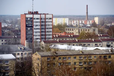 В свободной Латвии нет места советскому наследию!\" Латвия сносит памятники  времен СССР