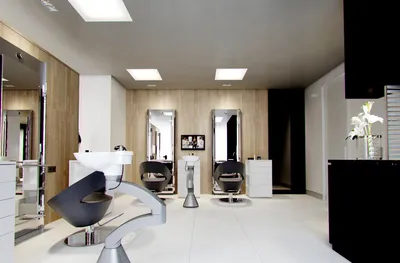 Дизайн-проект интерьера салона красоты парикмахерской или студии маникюра в  Москве: фото | Студия Moss-Design