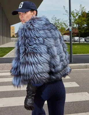 Длинная парка- пальто из кашемира и шерсти с отделкой из меха чернобурки  купить в интернет магазине Filigio.ru
