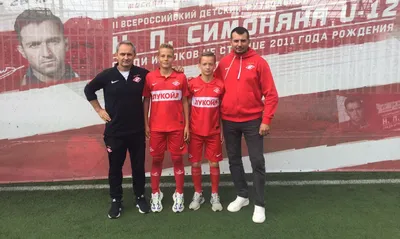 Зеленов: ретро-форма \"Спартака\" застряла в другой стране