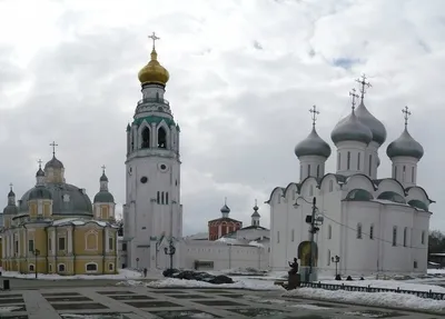 Старые и новые торговые центры Вологды