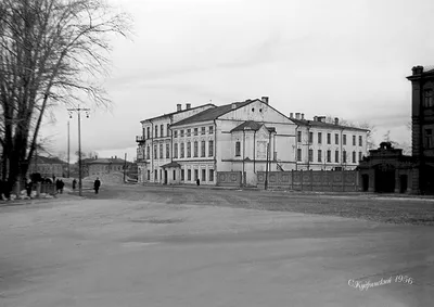 С БАМОМ ПО СТАРОЙ ВОЛОГДЕ 1 февраля Баму А.Н. - 100 лет. Городской  универмаг до пристройки. | ВКонтакте